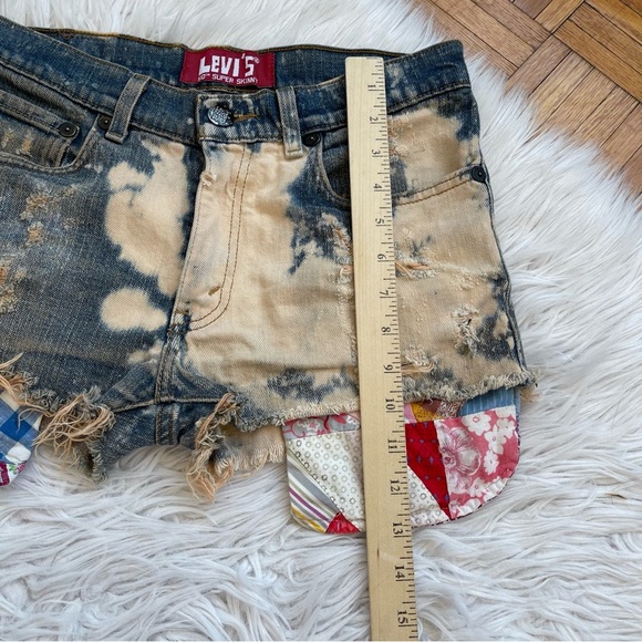 LEVI’S Vintage Denim Distressed Festival Vacation Shorts - Picture 8 of 11